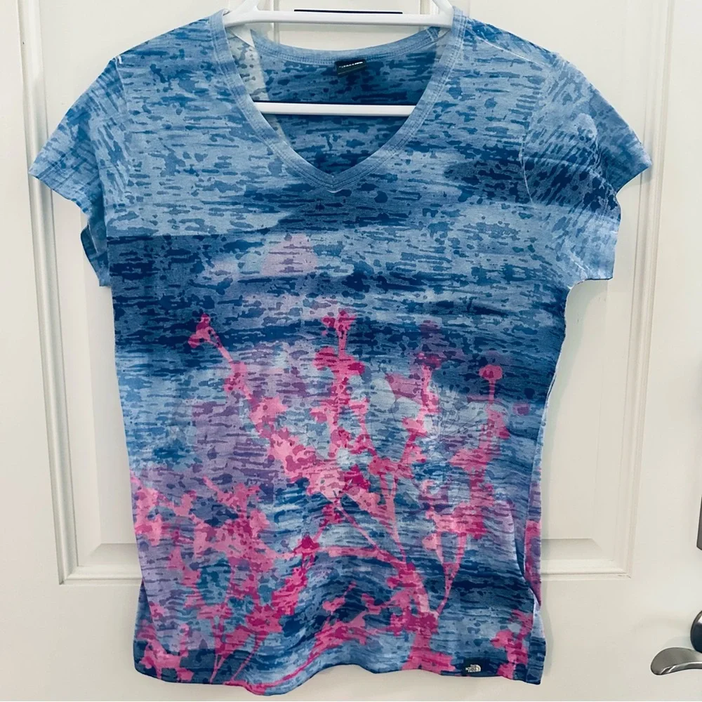 The North Face Burnout T-Shirt M | Blue Pink Purple White Sheer Short Sleeve - Picture 1 of 7
